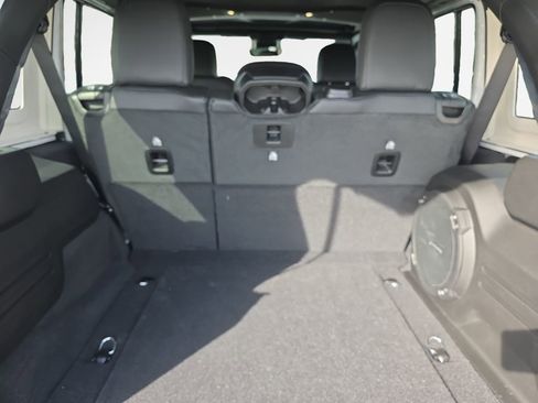 New 2026 Jeep Wrangler Unlimited Rubicon 392 w/ Quick Order Package 27X Moab AWD/4WD image 25
