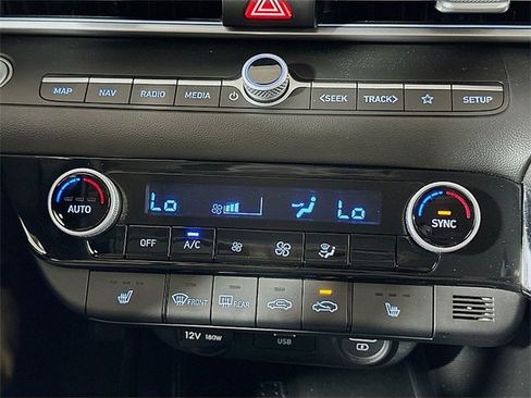 Used 2023 Hyundai Elantra Limited w/ Cargo Package image 19