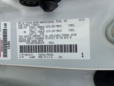 Used 2022 Toyota Tundra SR5 w/ TRD Off-Road Premium Package image 21