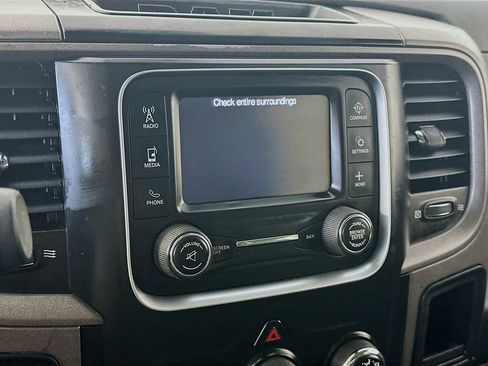 Used 2018 RAM 2500 Tradesman w/ Chrome Appearance Group AWD/4WD image 18