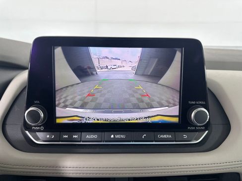 Used 2023 Nissan Rogue SV FWD image 16