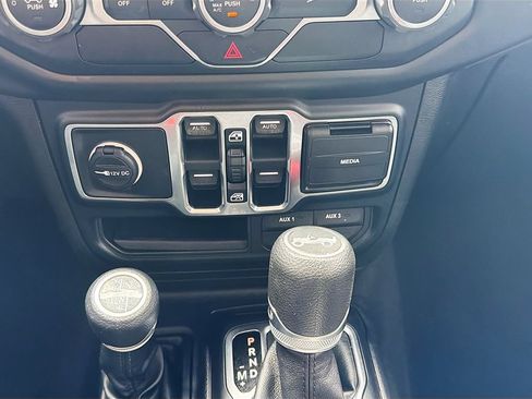 Used 2019 Jeep Wrangler Unlimited Sport S AWD/4WD image 26