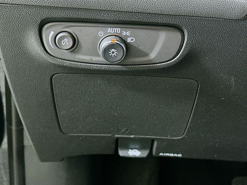 Used 2025 Buick Encore GX Preferred FWD image 17