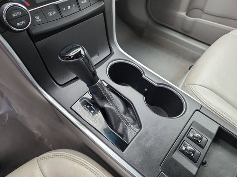 Used 2015 Toyota Camry XLE image 20
