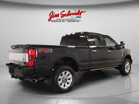 Used 2017 Ford F250 Platinum w/ Platinum Ultimate Package AWD/4WD image 6