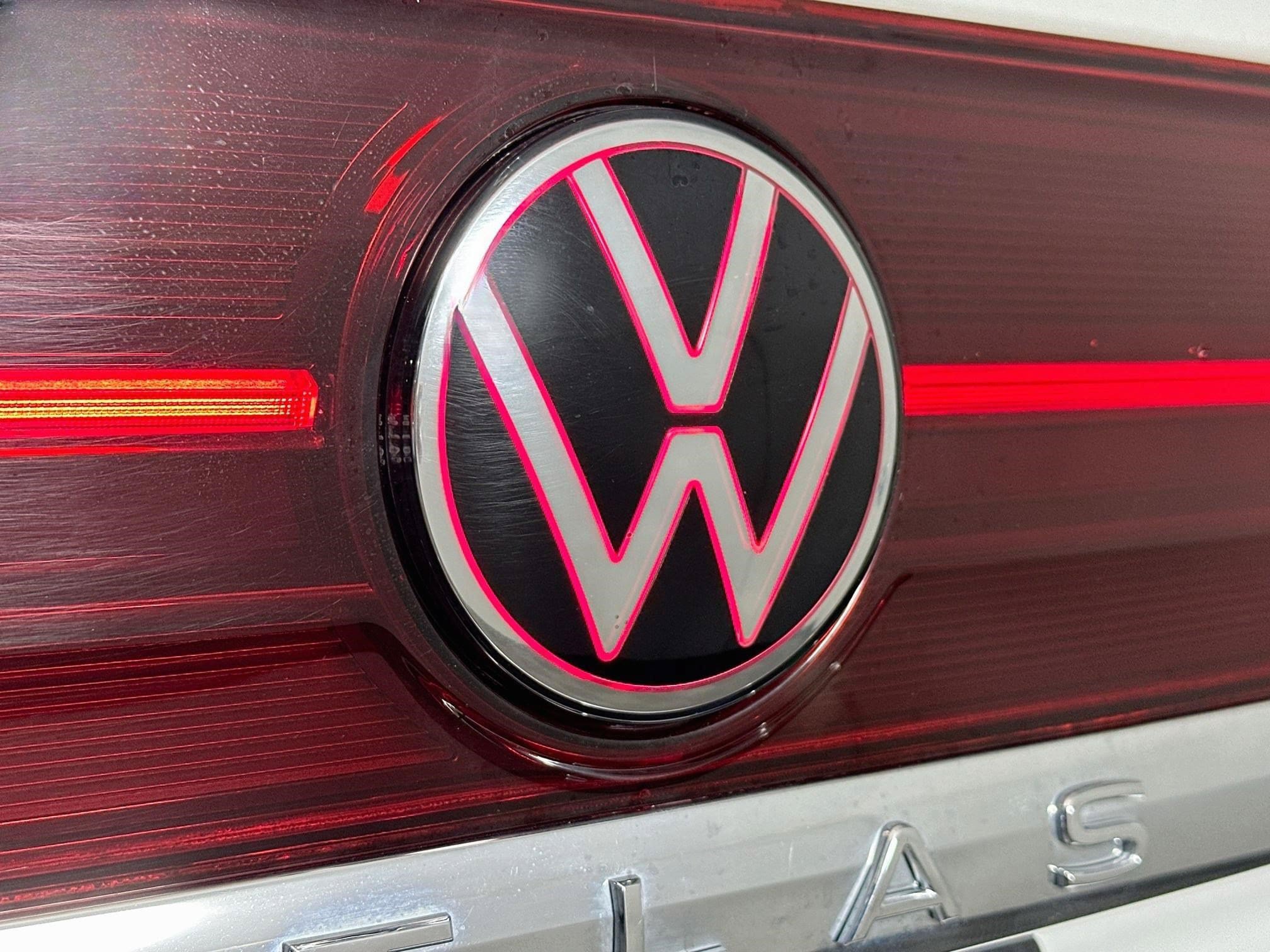 Used 2025 Volkswagen Atlas SEL Premium R-Line AWD/4WD image 28