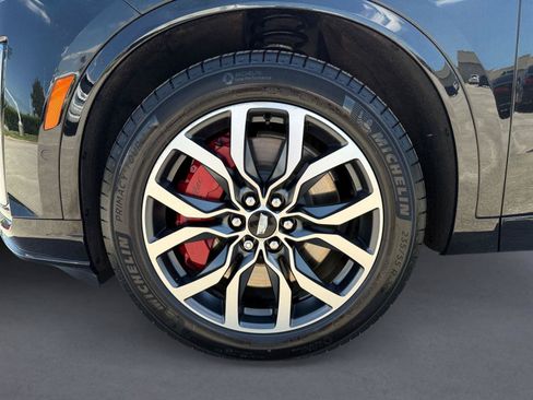 Certified 2024 Cadillac XT6 Sport w/ Technology Package AWD/4WD image 14
