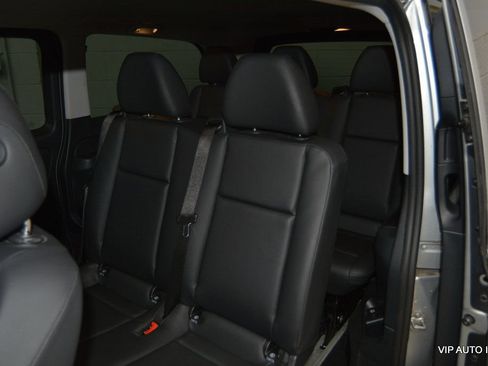 Used 2017 Mercedes-Benz Metris Passenger image 23