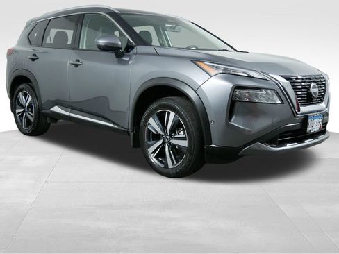 Used 2023 Nissan Rogue SL w/ SL Premium Package AWD/4WD image 2