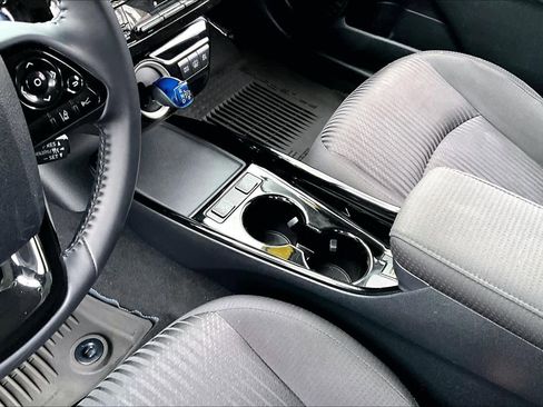 Certified 2022 Toyota Prius Prime LE image 16