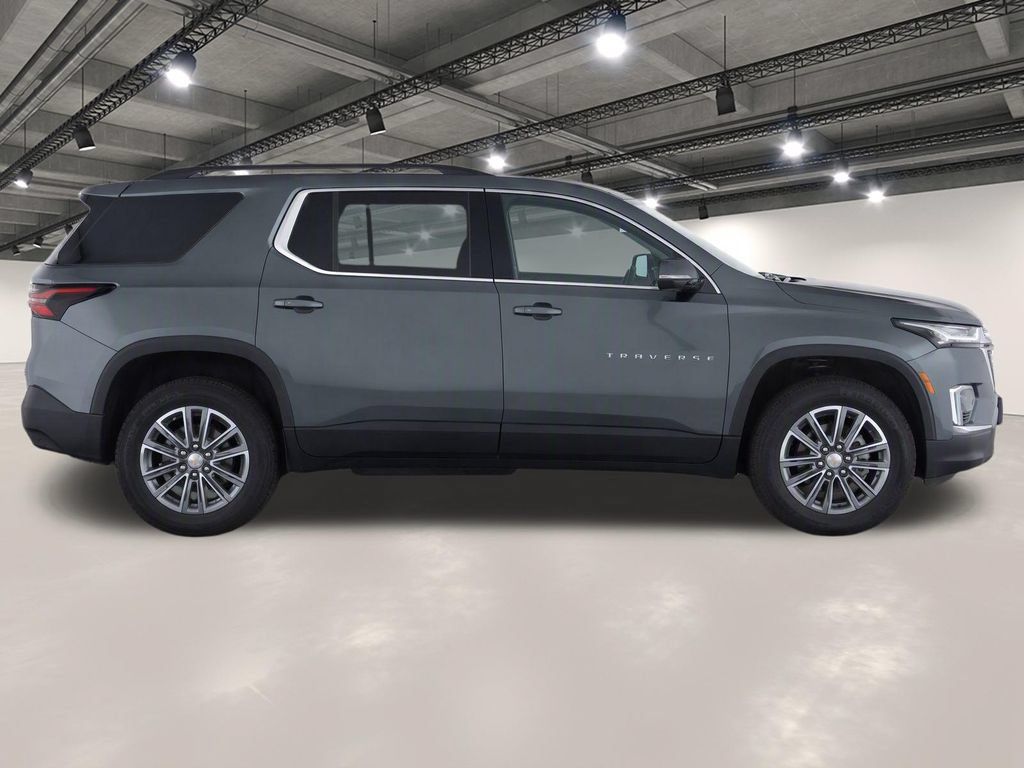 Used 2023 Chevrolet Traverse LT FWD image 8