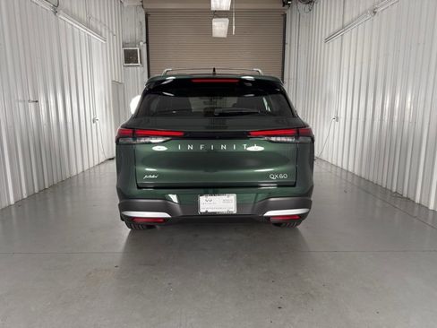 Certified 2026 INFINITI QX60 Luxe image 5