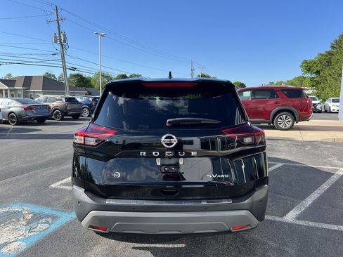 Used 2021 Nissan Rogue SV AWD/4WD image 6