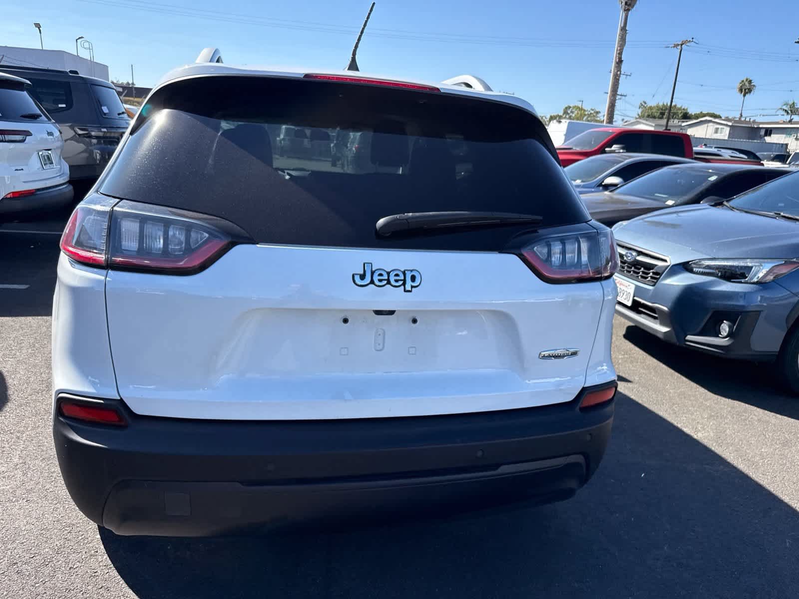 Used 2019 Jeep Cherokee Latitude Plus FWD image 16