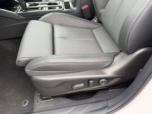 Used 2026 Subaru Outback Touring XT AWD/4WD image 18