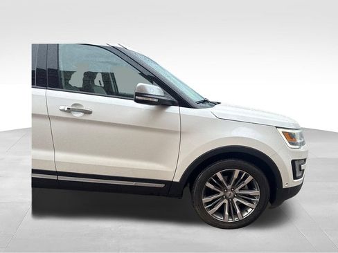 Used 2016 Ford Explorer Platinum AWD/4WD image 35