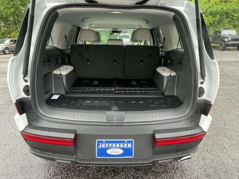 Used 2025 Hyundai Santa Fe SEL FWD image 5