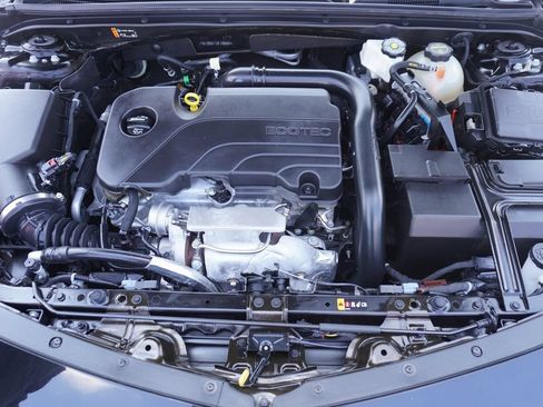 Used 2025 Chevrolet Malibu RS FWD image 22