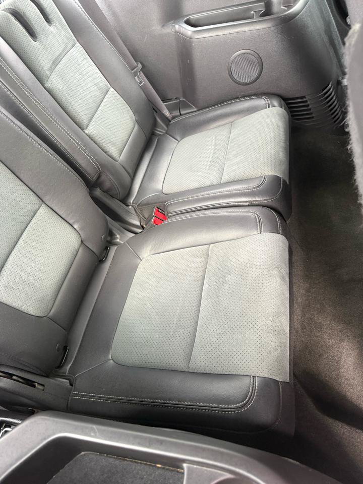 Used 2015 Ford Explorer XLT w/ Equipment Group 202B AWD/4WD image 46