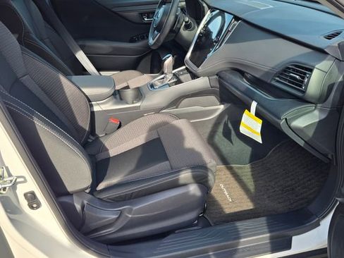 Certified 2025 Subaru Outback Premium AWD/4WD image 9
