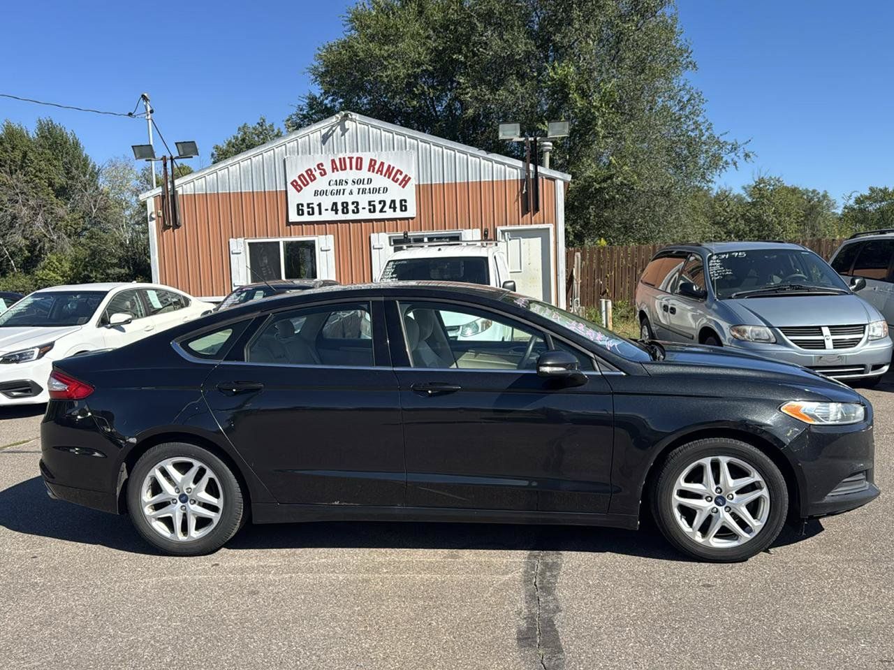 Used 2013 Ford Fusion SE FWD image 4