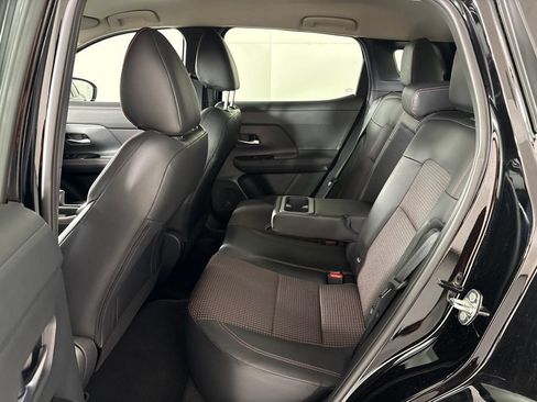 Certified 2025 Nissan Kicks SR FWD image 23