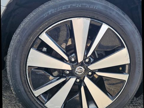 Used 2022 Nissan Altima 2.5 SV FWD image 23