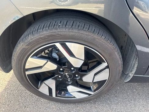Used 2025 Kia Soul GT-Line FWD image 8