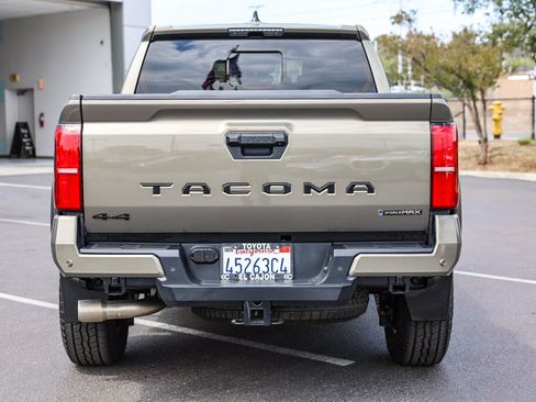 Certified 2024 Toyota Tacoma TRD Off-Road w/ TRD Off Road Upgrade Package AWD/4WD image 25
