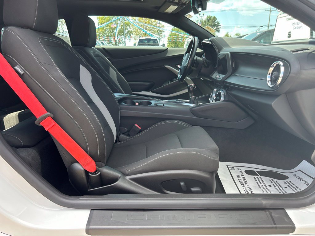 Used 2020 Chevrolet Camaro LT w/ Technology Package RWD image 35