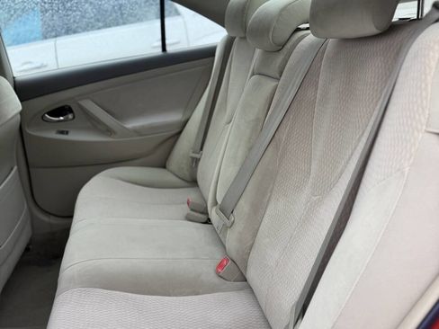 Used 2011 Toyota Camry LE w/ LE Extra-Value Pkg image 14