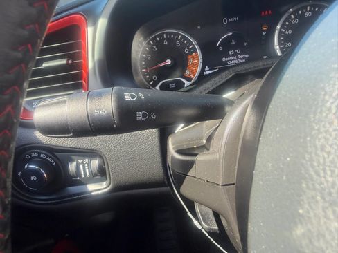 Used 2019 Jeep Renegade Trailhawk w/ LED Lighting Group AWD/4WD image 23