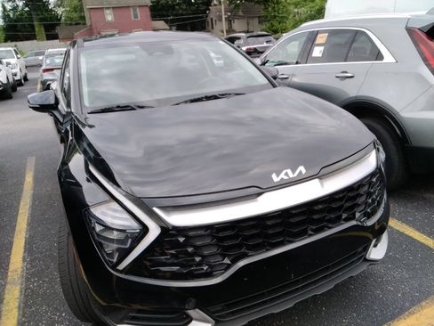 Used 2023 Kia Sportage EX FWD image 2
