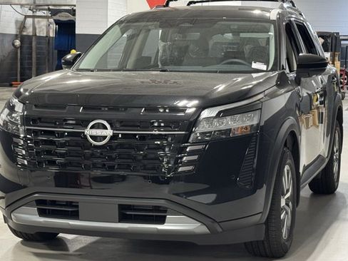 New 2026 Nissan Pathfinder SL AWD/4WD image 22
