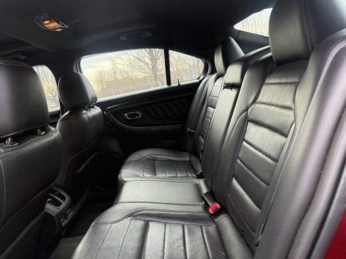 Used 2013 Ford Taurus SHO image 15