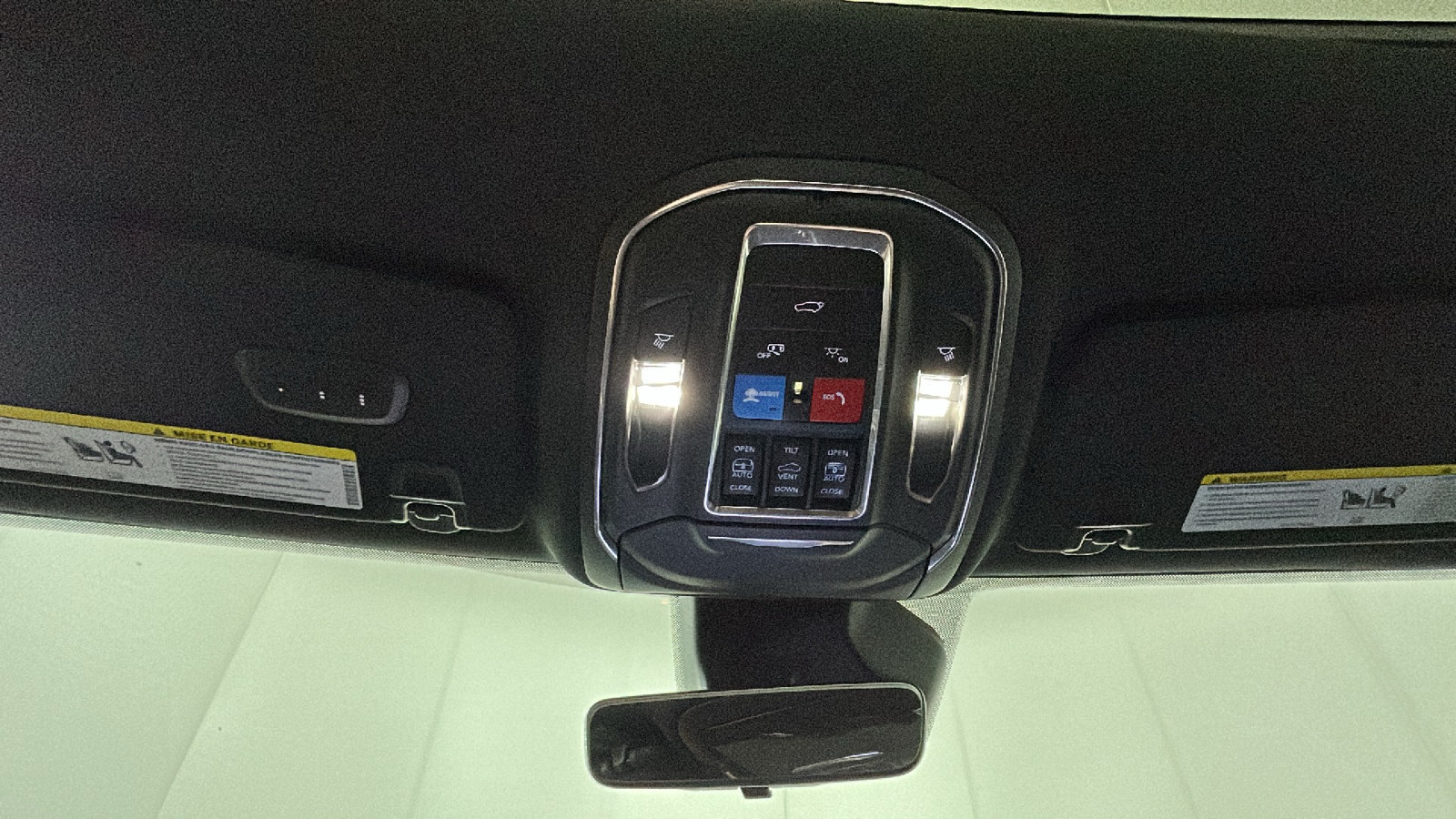 Used 2025 Jeep Grand Cherokee Limited 4xe AWD/4WD image 31