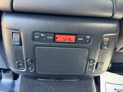 Used 2020 Nissan Armada Platinum w/ Platinum Reserve Package RWD image 48