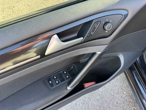Used 2017 Volkswagen GTI S image 13