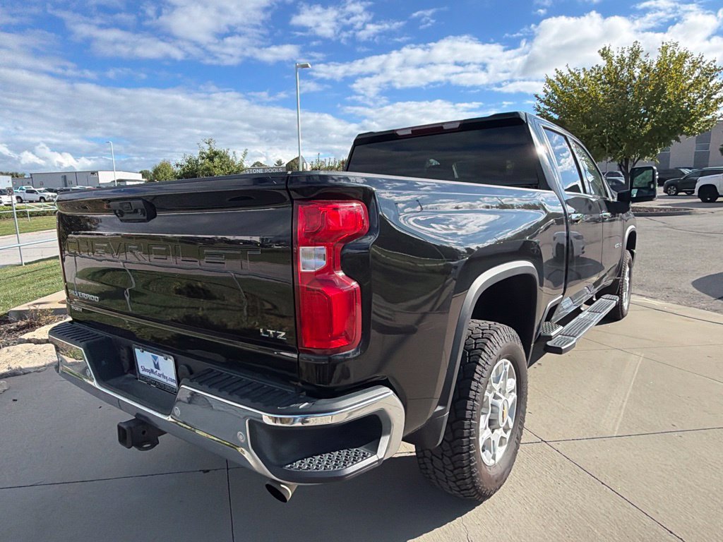 Used 2022 Chevrolet Silverado 2500 LTZ w/ Safety Package AWD/4WD image 19