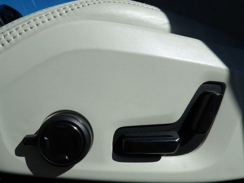 Used 2021 Volvo XC90 T6 Inscription image 15