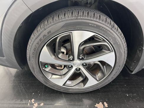 Used 2018 Hyundai Tucson Sport w/ Cargo Package image 25