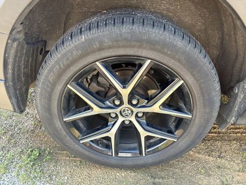 Used 2016 Toyota RAV4 SE AWD/4WD image 5