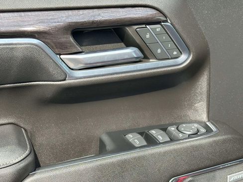 Used 2023 Chevrolet Silverado 1500 LTZ AWD/4WD image 19