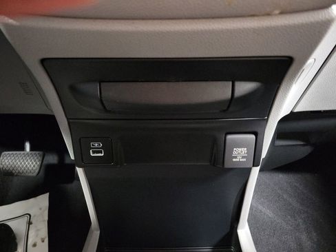 Used 2023 Honda Odyssey EX-L image 16