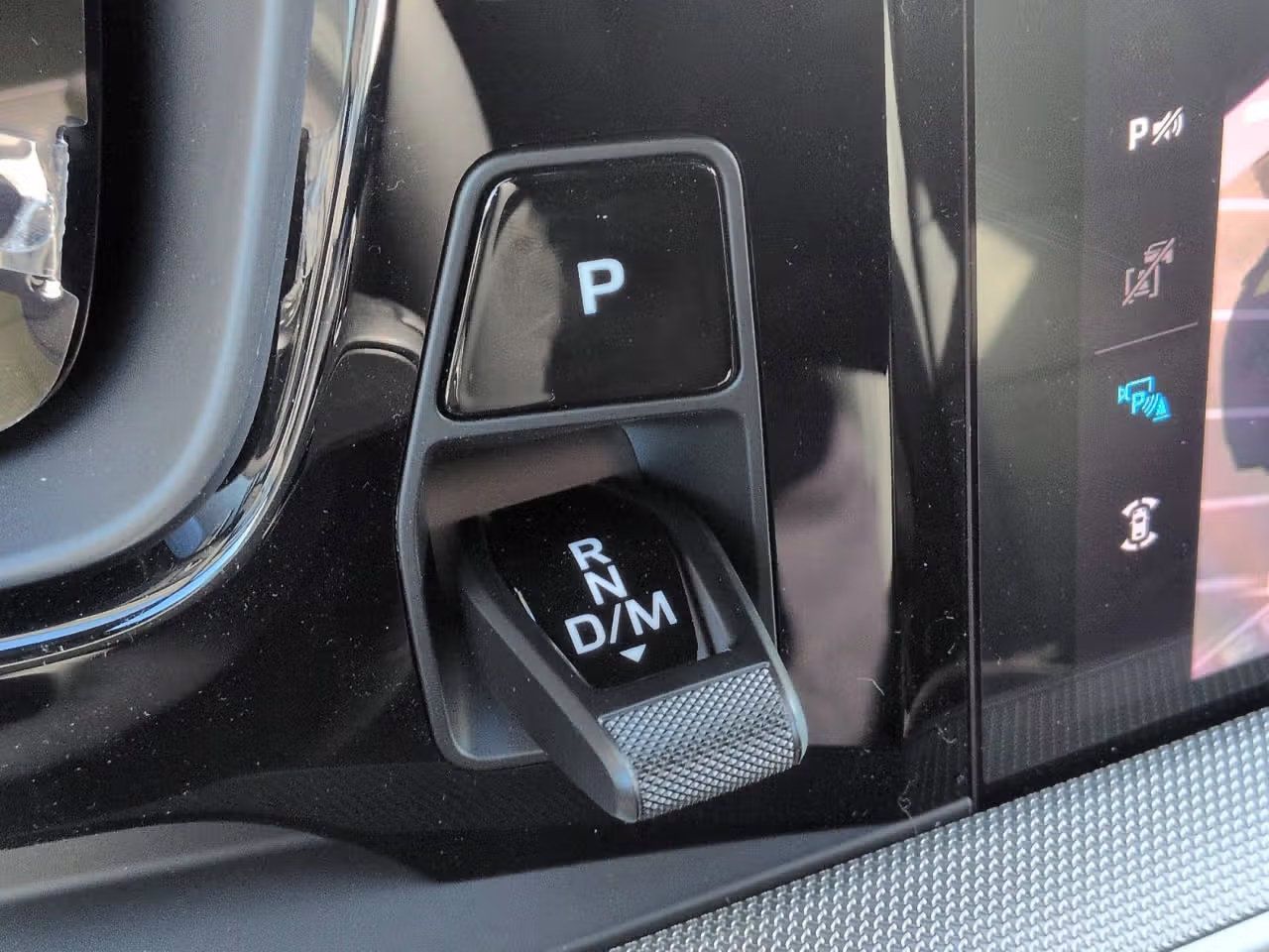Certified 2026 Porsche Cayenne AWD/4WD image 20