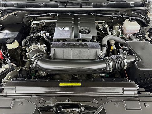 Used 2022 Nissan Frontier PRO-4X w/ Pro-4X Premium Package image 31