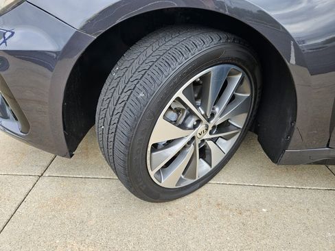 Used 2019 Kia Optima S image 15