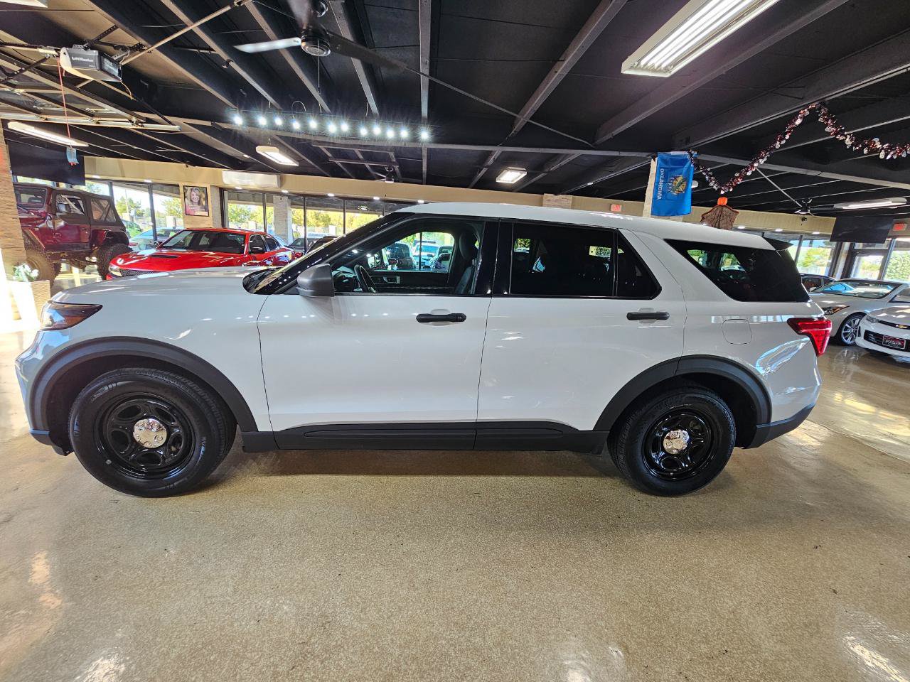 Used 2022 Ford Explorer 4WD Police Interceptor image 4