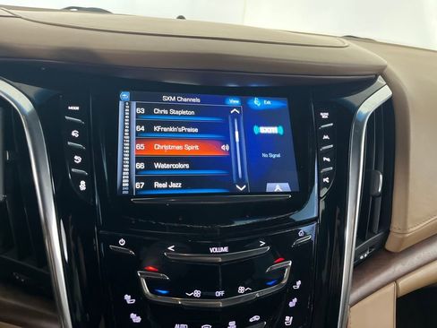 Used 2017 Cadillac Escalade Platinum image 72