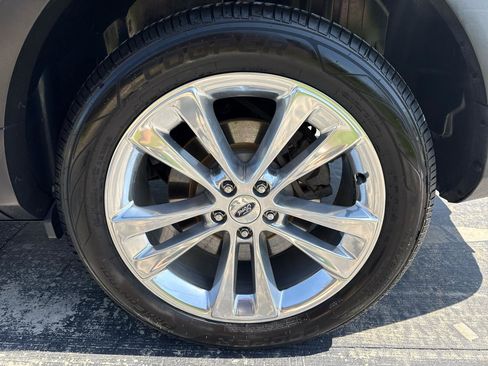Used 2018 Ford Explorer Limited FWD image 11